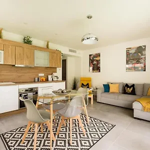  Appartamento Stylish New 1 Bedroom In Juan Les Pins Francia